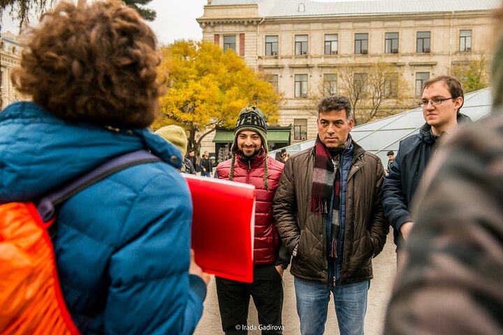 BAKU CYCLING & WALKING TOUR VIP transfer luxury experience historic landmarks