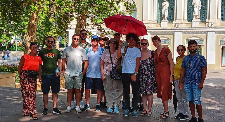 BAKU CYCLING & WALKING TOUR VIP transfer luxury experience historic landmarks