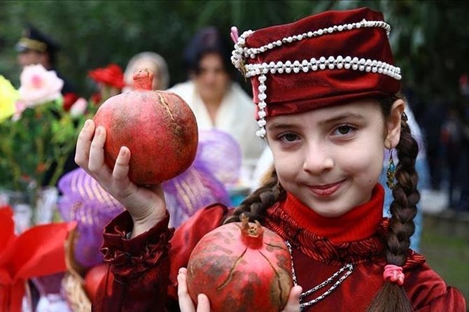 BAKU FESTIVAL & EVENTS TOUR VIP transfer luxury experience city skyline