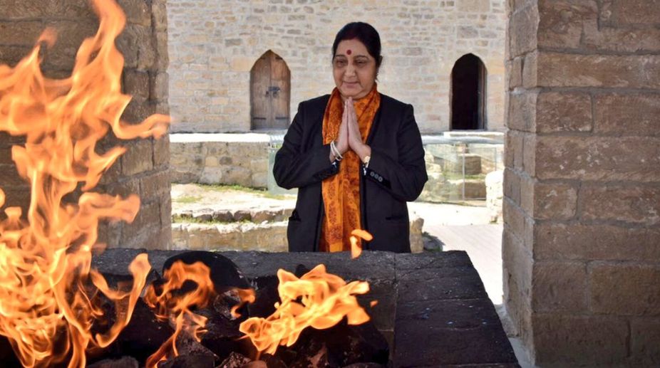 Ateshgah & Yanar Dag Tour VIP transfer luxury experience historic landmarks