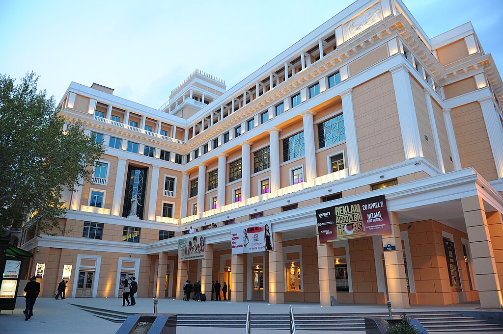 BAKU FILM & CINEMA TOUR VIP transfer luxury experience historic landmarks