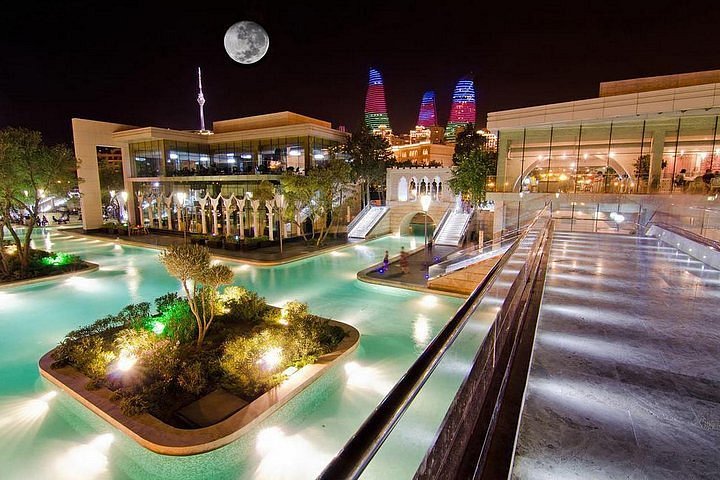 BAKU NIGHT TOUR VIP transfer luxury experience city skyline