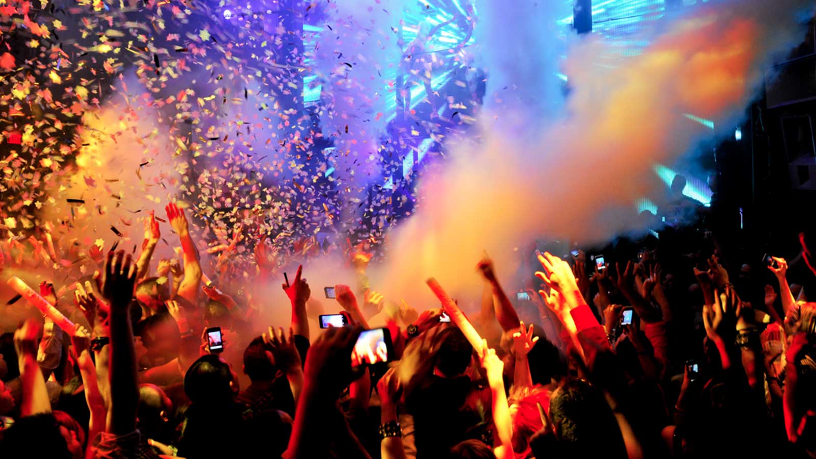 Istanbul VIP Private Tour sunset view with private yacht VIP transfer